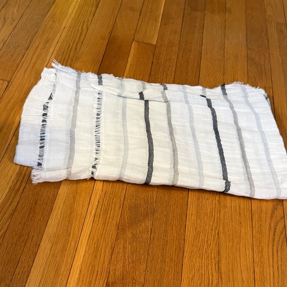 Accessories - White and Black Striped Scarf